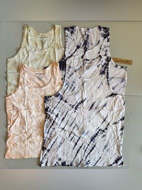 Bundle of (4) Original Paperbacks "The Dye" Tank Tops